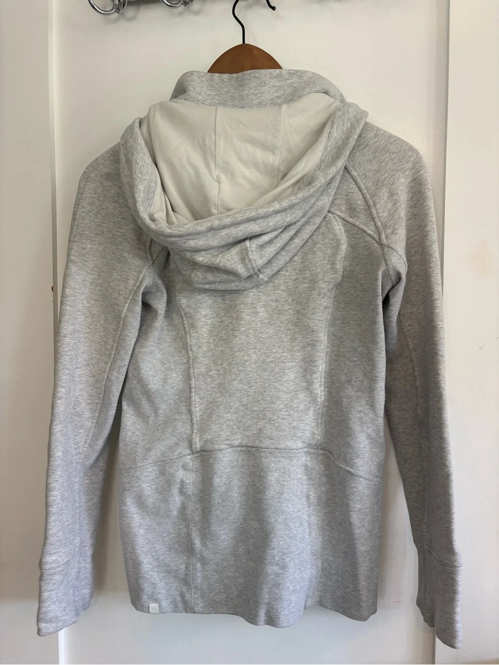 Lululemon Heathered Light Grey Radiant Hoodie Full Zip Size 4